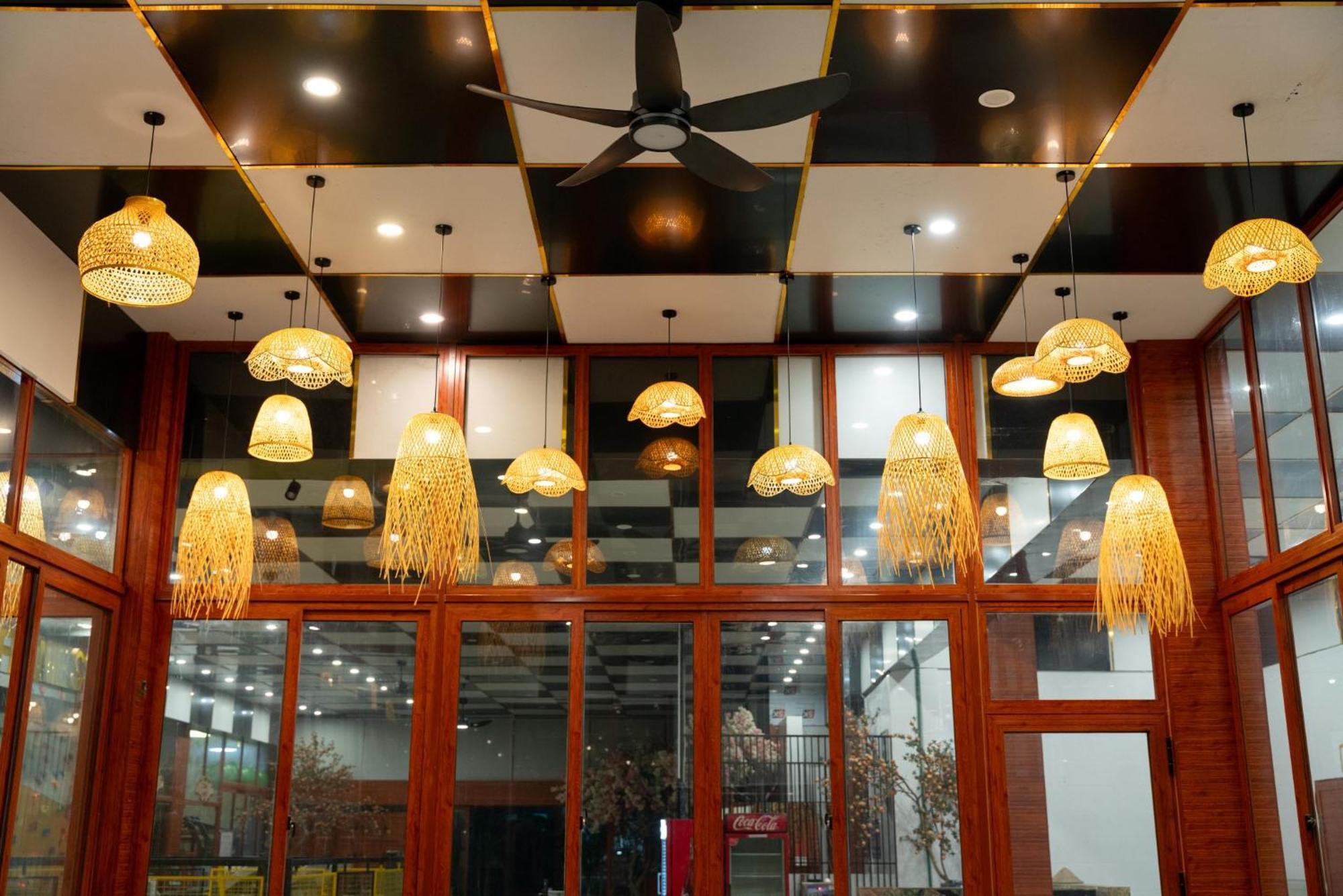 Sunny Bungalow & Hotel นิญบิ่ญ ภายนอก รูปภาพ