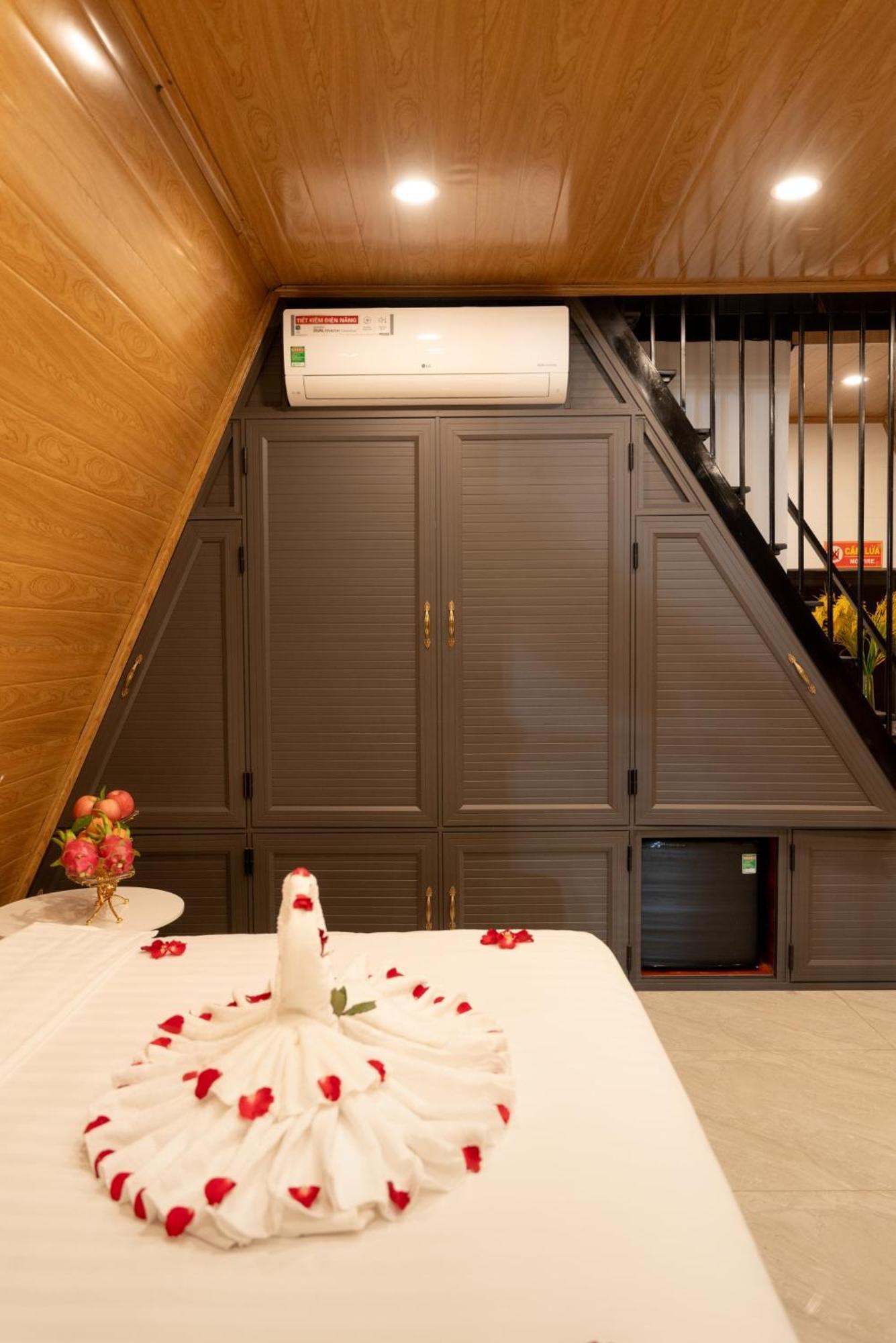 Sunny Bungalow & Hotel นิญบิ่ญ ภายนอก รูปภาพ